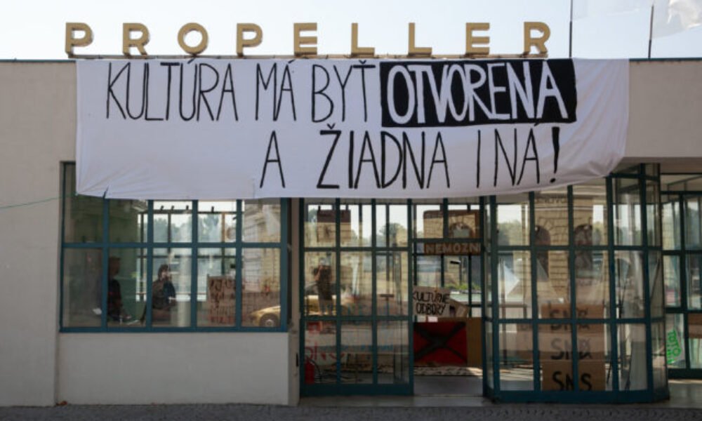 Šimkovičovej ministerstvo pripravuje reorganizáciu zbierkotvorných inštitúcií, tvrdí výbor Kultúrneho štrajku