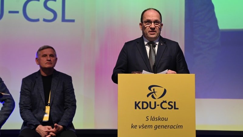 ON-LINE: Předsedou lidovců byl zvolen Marek Výborný. Ve druhém kole porazil Jurečku ON-LINE: Předsedou lidovců byl zvolen Marek Výborný. Ve druhém kole porazil Jurečku