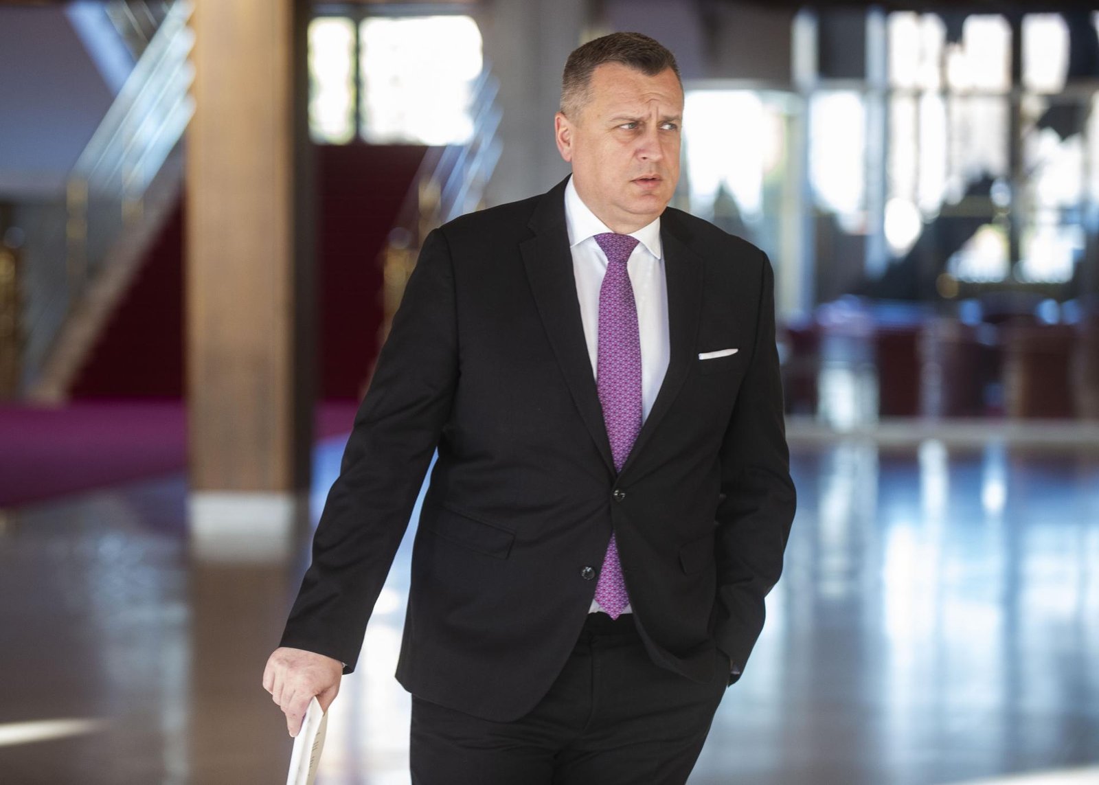 SNS Dolinkovej rozhodnutie berie na vedomie, strana odsúdila útok na Kotlára SNS Dolinkovej rozhodnutie berie na vedomie, strana odsúdila útok na Kotlára
