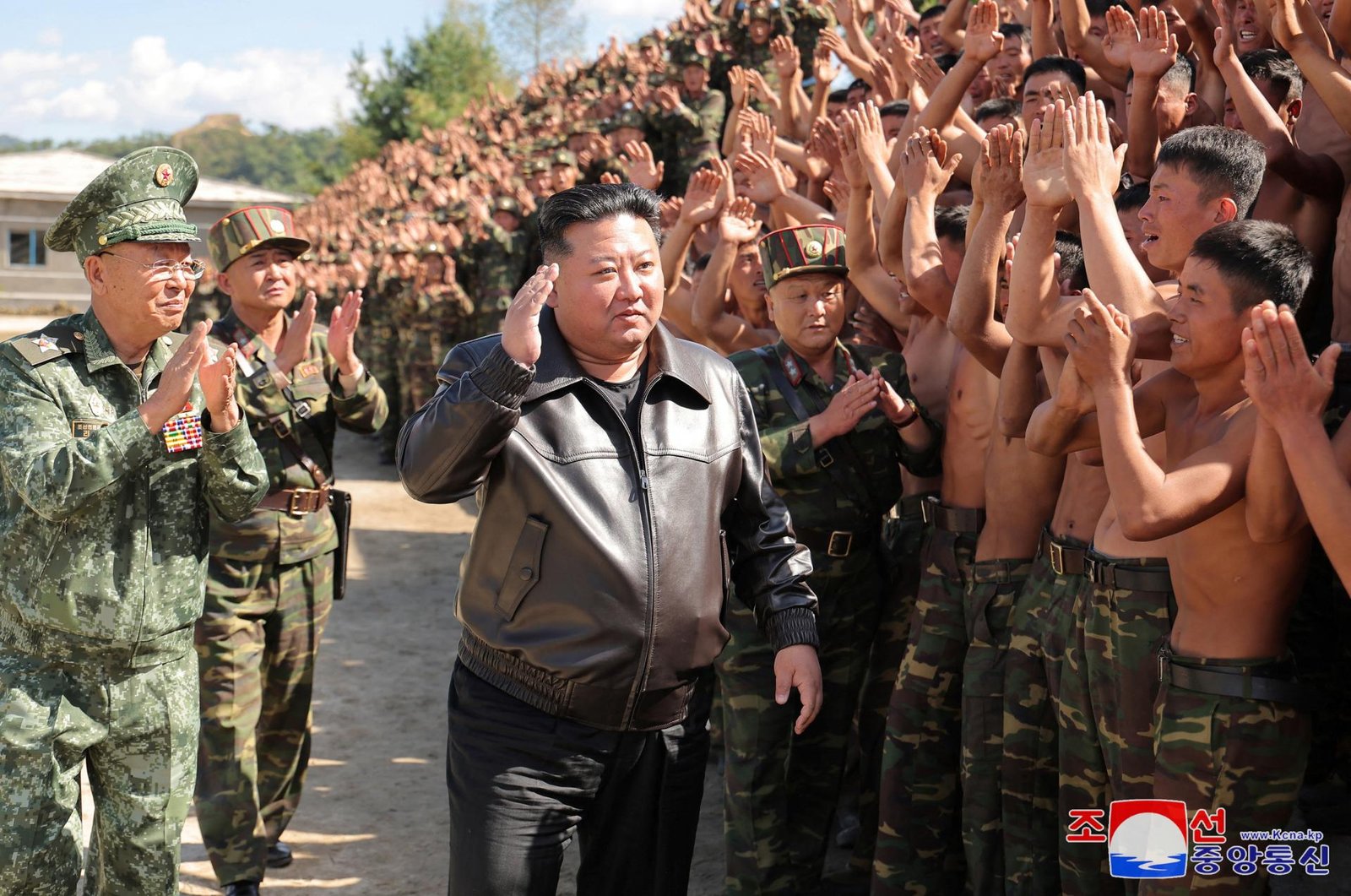 Sme na pokraji novej vojny? Kim vyostruje situáciu na maximum, vzťahy Kóreí sa za pár týždňov úplne rozpadli Sme na pokraji novej vojny? Kim vyostruje situáciu na maximum, vzťahy Kóreí sa za pár týždňov úplne rozpadli