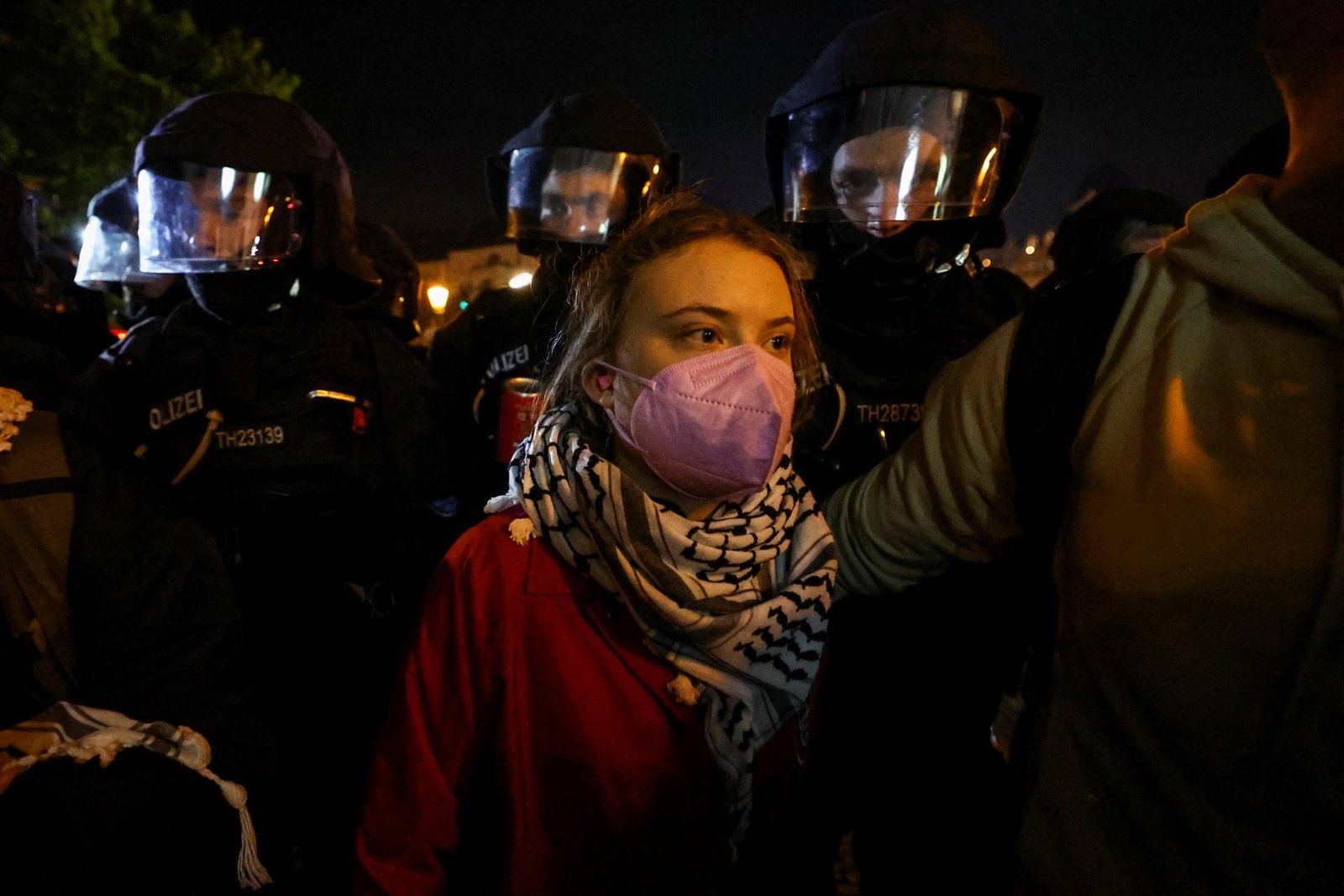 Zakážte jej vstup do Nemecka. Greta Thunbergová dráždi propalestínskymi postojmi, označujú ju za antisemitku Zakážte jej vstup do Nemecka. Greta Thunbergová dráždi propalestínskymi postojmi, označujú ju za antisemitku