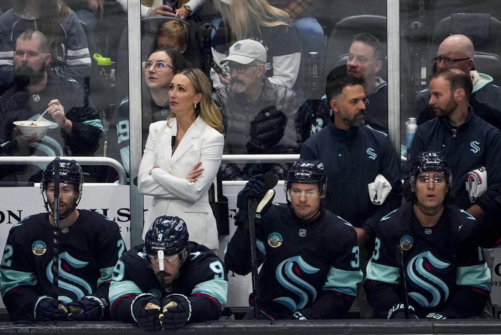 Campbellová vstúpila do histórie. Je prvá žena v trénerskom štábe klubu NHL Campbellová vstúpila do histórie. Je prvá žena v trénerskom štábe klubu NHL