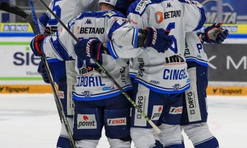 Cingel sa výrazne podieľal na výhre Komety Brno. Čajkovič s dvoma gólmi, no body to neprinieslo