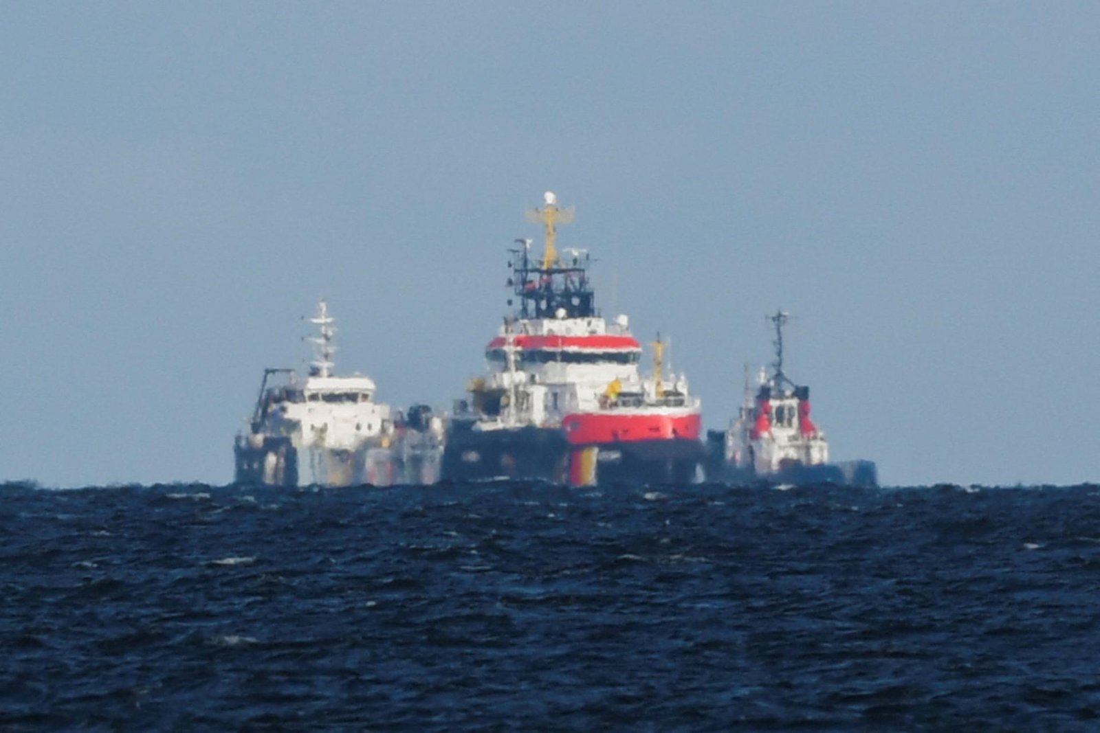 Horiaci nemecký tanker na pobreží Baltského mora odtiahnu do prístavu Rostock Horiaci nemecký tanker na pobreží Baltského mora odtiahnu do prístavu Rostock