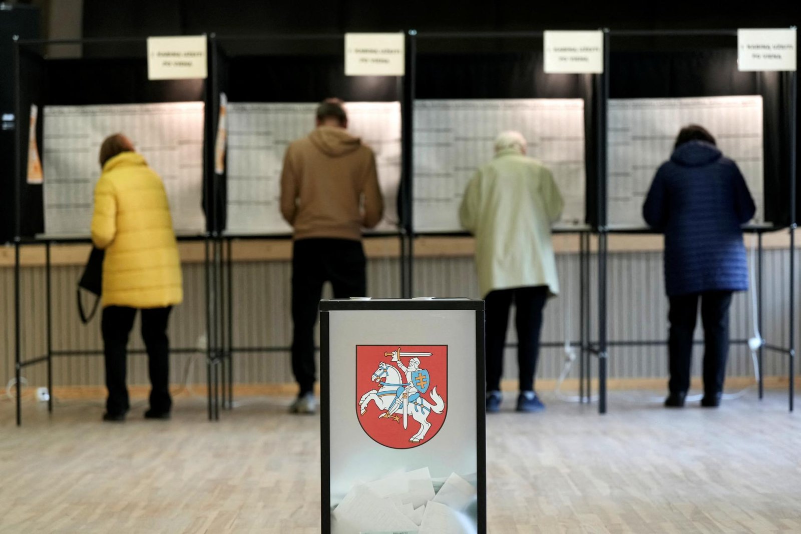 V parlamentných voľbách v Litve vedú opoziční sociálni demokrati, chcú zostavovať vládu V parlamentných voľbách v Litve vedú opoziční sociálni demokrati, chcú zostavovať vládu