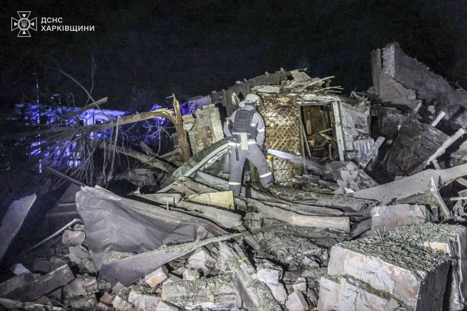 Ruský bombový útok v Charkove si vyžiadal najmenej 17 zranených, vrátane dieťaťa Ruský bombový útok v Charkove si vyžiadal najmenej 17 zranených, vrátane dieťaťa