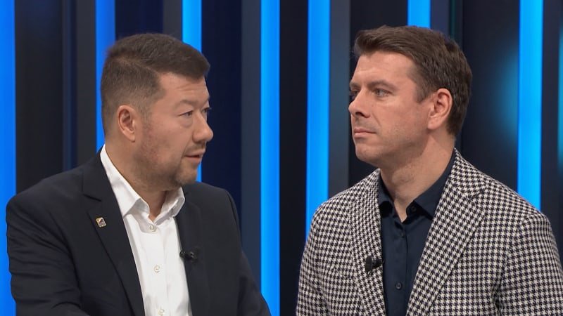 Okamura: Poslanci by měli brát 50 tisíc. Ušetřeme si trapné debaty o platech, vyzval Skopeček Okamura: Poslanci by měli brát 50 tisíc. Ušetřeme si trapné debaty o platech, vyzval Skopeček