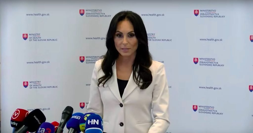 VIDEO: Dolinková podala demisiu, ktorú zdôvodnila stratou podpory Ficovej vlády na presadzovanie svojich cieľov v zdravotníctve VIDEO: Dolinková podala demisiu, ktorú zdôvodnila stratou podpory Ficovej vlády na presadzovanie svojich cieľov v zdravotníctve