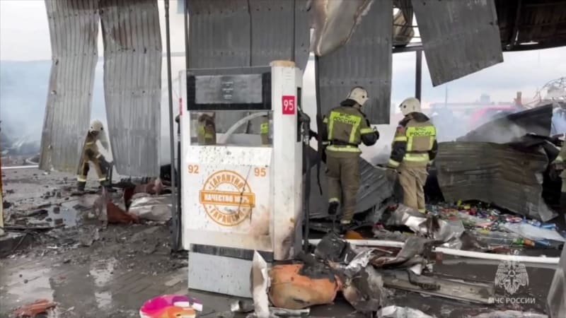 Při explozi na benzince v Grozném zemřeli čtyři lidé včetně dětí. Kadyrov hrozí viníkům Při explozi na benzince v Grozném zemřeli čtyři lidé včetně dětí. Kadyrov hrozí viníkům