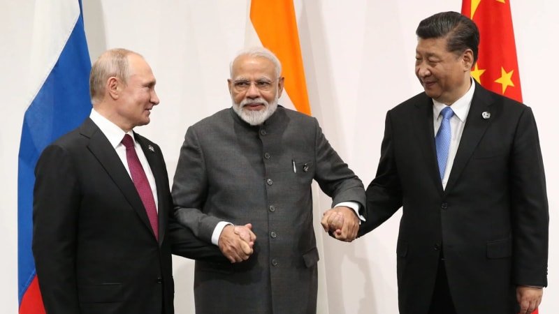 S Indií máme strategické partnerství, řekl Putin na summitu BRICS. Zájmy se různí, míní ekonom