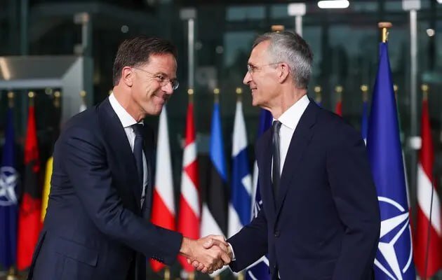 Výmena stráží vo vedení NATO prebieha v nezvyčajne krízových podmienkach Výmena stráží vo vedení NATO prebieha v nezvyčajne krízových podmienkach