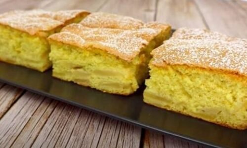 Babičkin obľúbený, hrnčekový „JABLČNÍK“ , ktorý by sme vedeli jesť kľudne aj každý deň v roku!