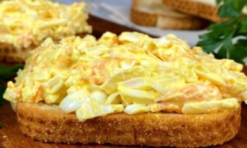 Už veľmi dlho zabudnutý recept na nátierky ešte z čias ČSSR: Okamžite si ju zamilovala celá naša veľká rodina!