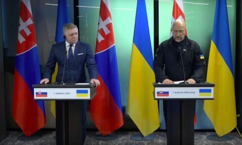 VIDEO: Fico na stretnutí so Šmyhaľom oznámil ďalší balík humanitárnej a vojenskej pomoci Ukrajine bez smrtiacich zbraní.
