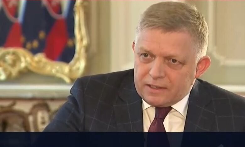 Fico vyčítal opozícii, že pripravuje pre Šefčoviča v europarlamente peklo. Tá ho nakoniec podržala, Smer nie Fico vyčítal opozícii, že pripravuje pre Šefčoviča v europarlamente peklo. Tá ho nakoniec podržala, Smer nie