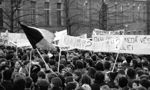 Sametová revoluce den po dni: Klíčové události roku 1989 od ledna po zvolení Havla