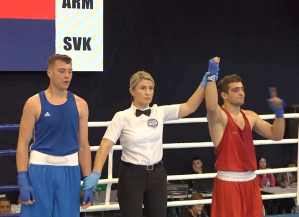 Boxeri v medzinárodnom ringu Boxeri v medzinárodnom ringu
