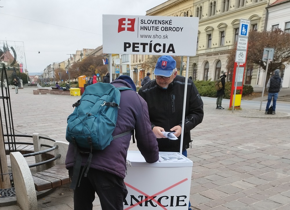 SHO: Pod petíciu za vyhlásenie referenda sa podpísalo už viac ako 120-tisíc občanov 