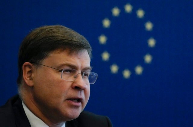 213710_china_eu_99990-640x420.jpg Čína sa na pôde Svetovej obchodnej organizácie sťažuje proti európskym clám na jej elektromobily