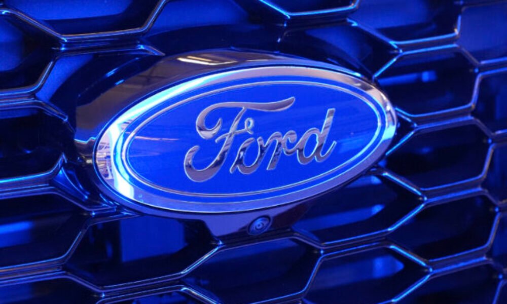 Ford v Európe zruší 4-tisíc pracovných miest, nedarí sa mu predávať elektromobily