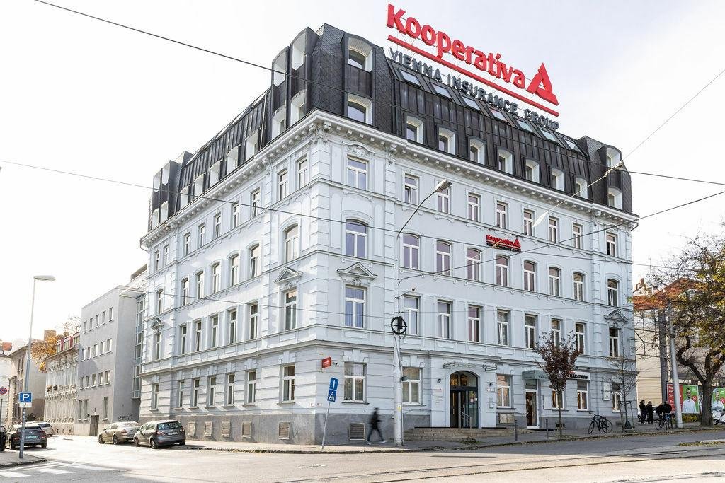 Stredná trieda životnú poistku prehliada. Záujem majú ľudia s nižšími a vysokými príjmami, priblížil odborník Stredná trieda životnú poistku prehliada. Záujem majú ľudia s nižšími a vysokými príjmami, priblížil odborník
