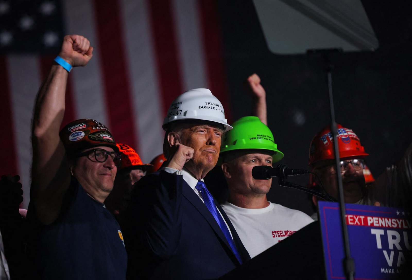 Zabudnutí z hrdzavého pásu rozhodli o košickej Steelke. Teraz sa čaká, či Trump bude stáť za svojimi sľubmi Zabudnutí z hrdzavého pásu rozhodli o košickej Steelke. Teraz sa čaká, či Trump bude stáť za svojimi sľubmi