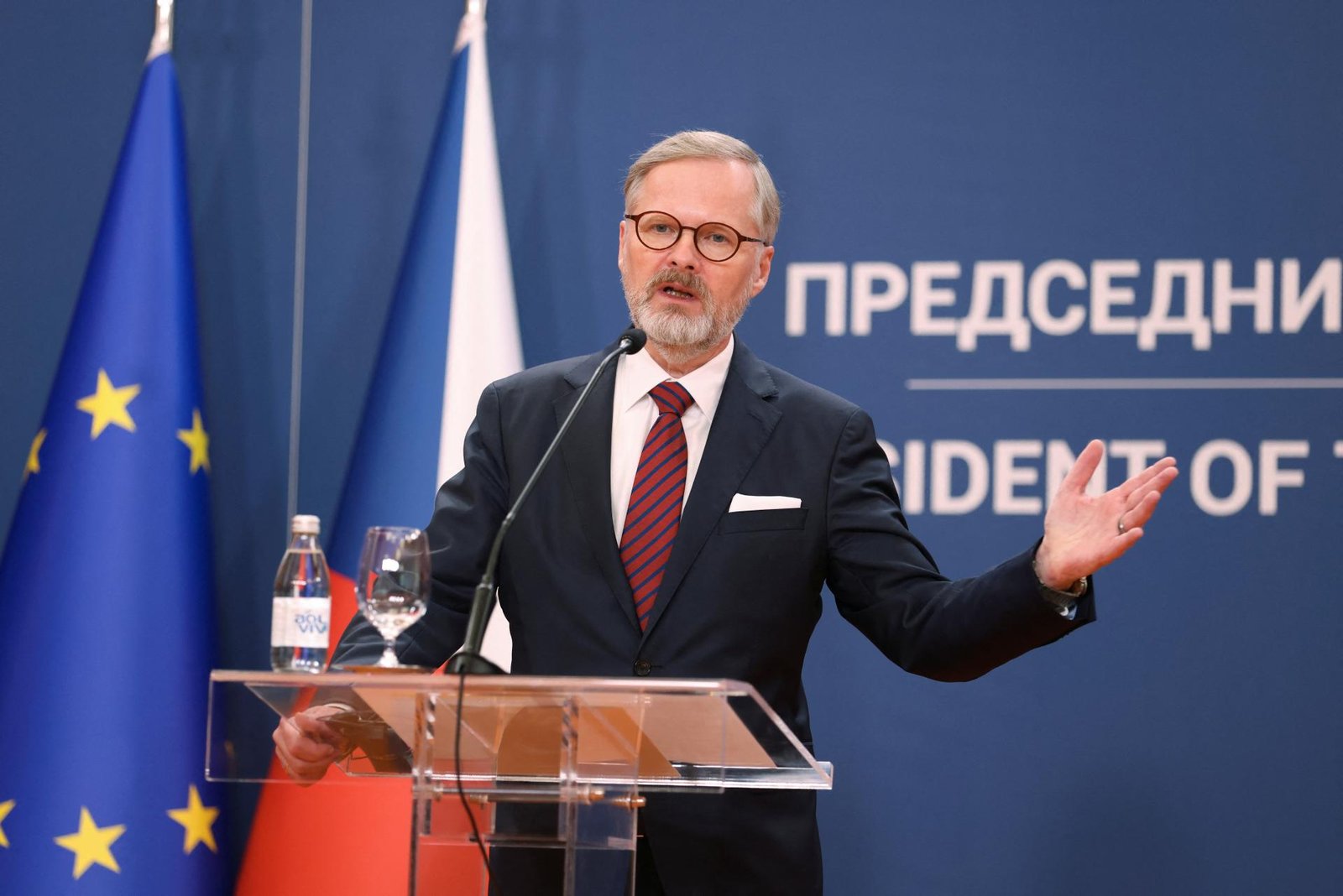 Fiala po telefonáte s Trumpom: Všetci vedia, že riešenie vojny na Ukrajine nebude jednoduché Fiala po telefonáte s Trumpom: Všetci vedia, že riešenie vojny na Ukrajine nebude jednoduché