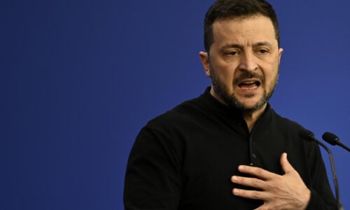 Vojna na Ukrajine trvá už 1000 dní, Zelenskyj v europarlamente volal po sankciách