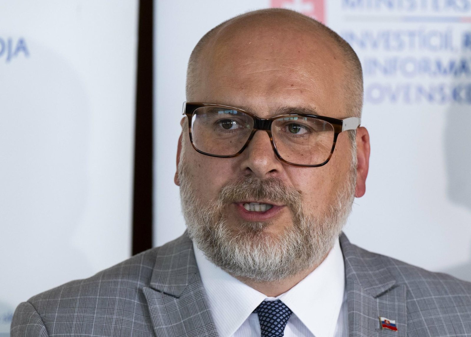 Doprava, sociálna politika aj zdravotníctvo. Slovensko-česká medzivládna komisia dnes rokovala v Čadci Doprava, sociálna politika aj zdravotníctvo. Slovensko-česká medzivládna komisia dnes rokovala v Čadci