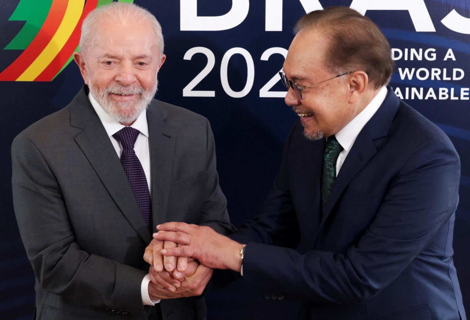 Brazílska vláda zmrazila výdavky, aby dodržala fiškálne pravidlá Brazílska vláda zmrazila výdavky, aby dodržala fiškálne pravidlá