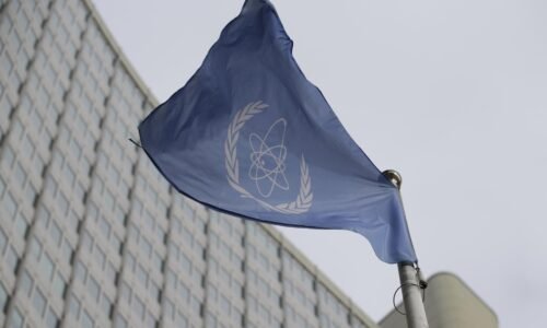 Irán oznámil agentúre OSN, že nainštaluje ďalšie odstredivky na obohacovanie uránu. Západ ho podozrieva