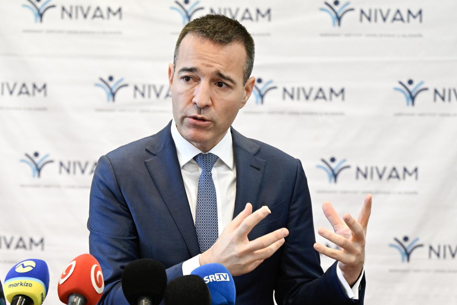 Drucker v Londýne nadväzoval partnerstvá, stretol sa aj so študentmi. Diskutoval aj o kritickom myslení Drucker v Londýne nadväzoval partnerstvá, stretol sa aj so študentmi. Diskutoval aj o kritickom myslení