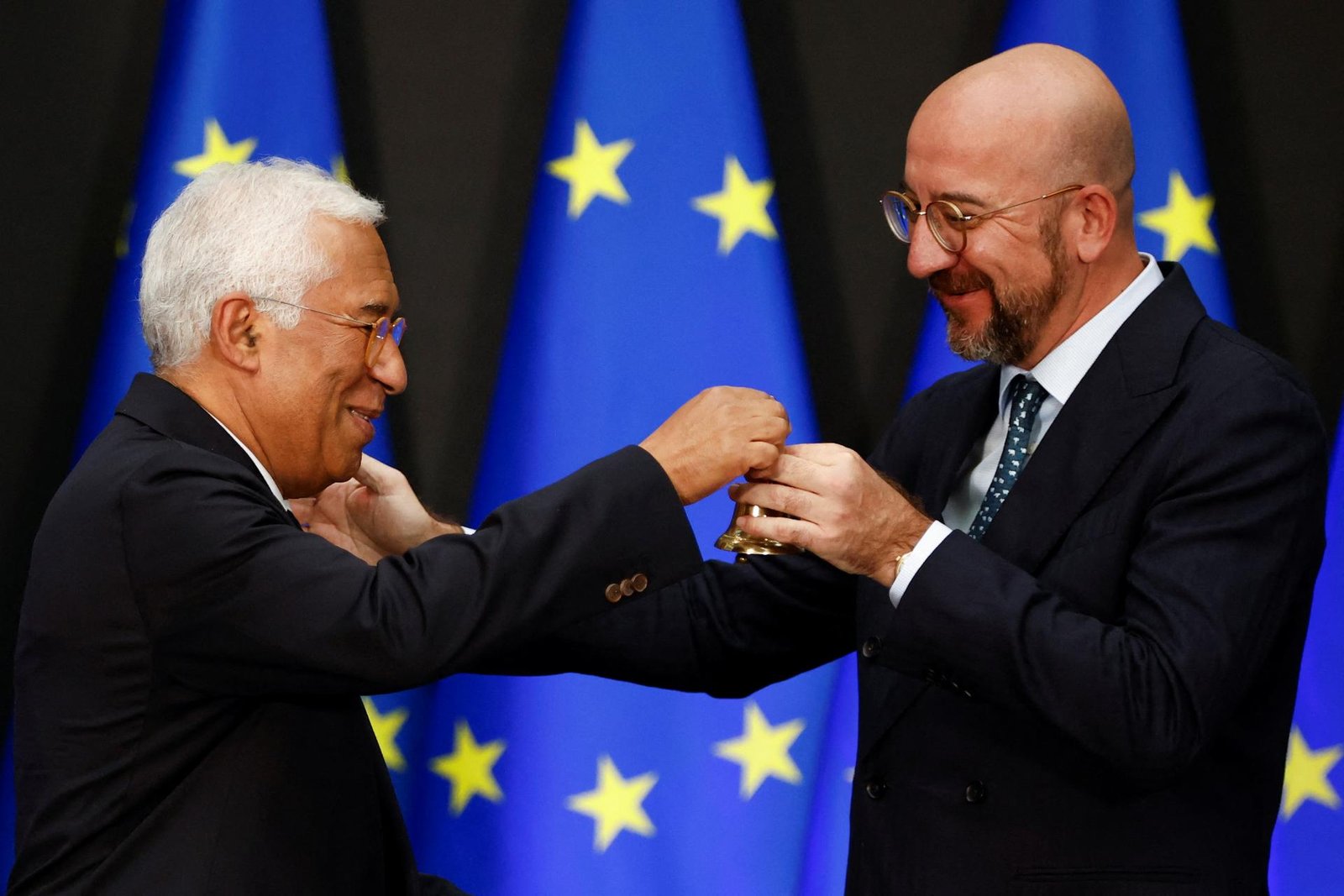 Charles Michel odovzdal funkciu šéfa Európskej rady Antóniovi Costovi Charles Michel odovzdal funkciu šéfa Európskej rady Antóniovi Costovi