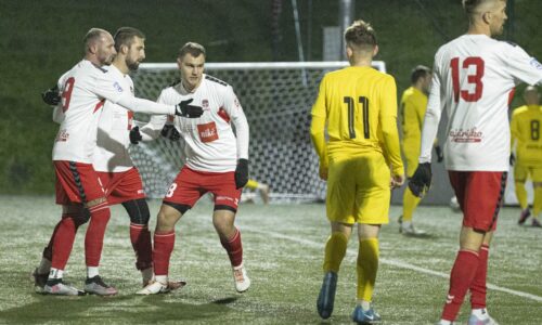 Papalalulu Bratislava a MFC Lavore Trenčín sú naďalej stopercentní