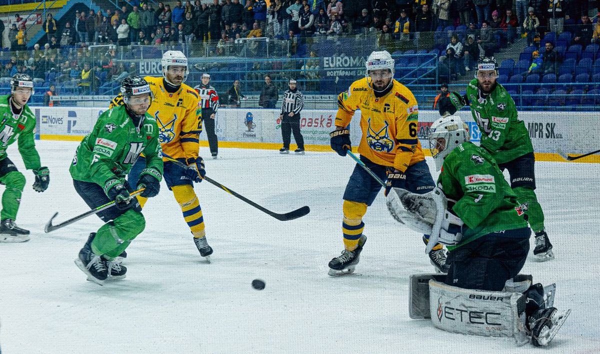 Neviem, kde sme hlavami. Musíme zobrať montérky, znie zo Spiša. Légia NHL ožíva Neviem, kde sme hlavami. Musíme zobrať montérky, znie zo Spiša. Légia NHL ožíva