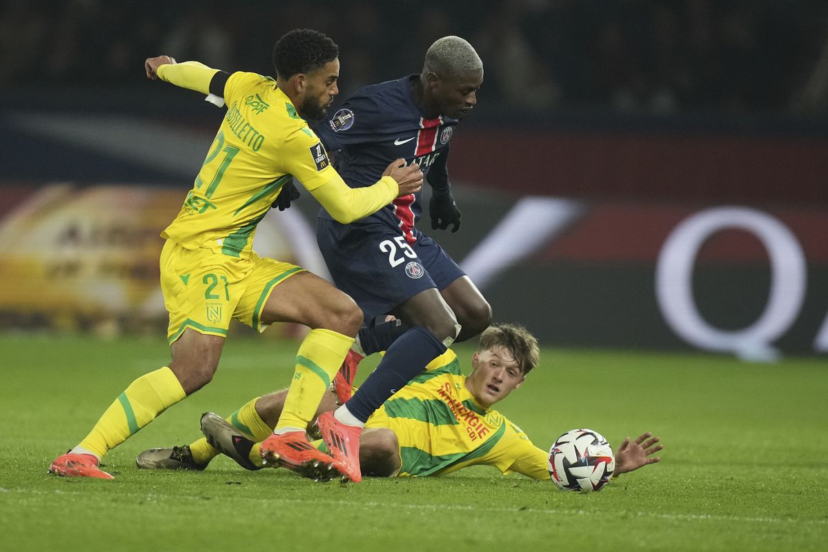 PSG šokujúco remizoval s trápiacim sa Nantes, Rennes zdemolovalo St. Etienne