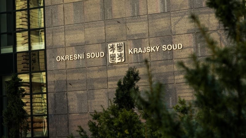 Jedna z největších drogových kauz Česka jde do finále. Obžalovaným hrozí až 17 let vězení Jedna z největších drogových kauz Česka jde do finále. Obžalovaným hrozí až 17 let vězení