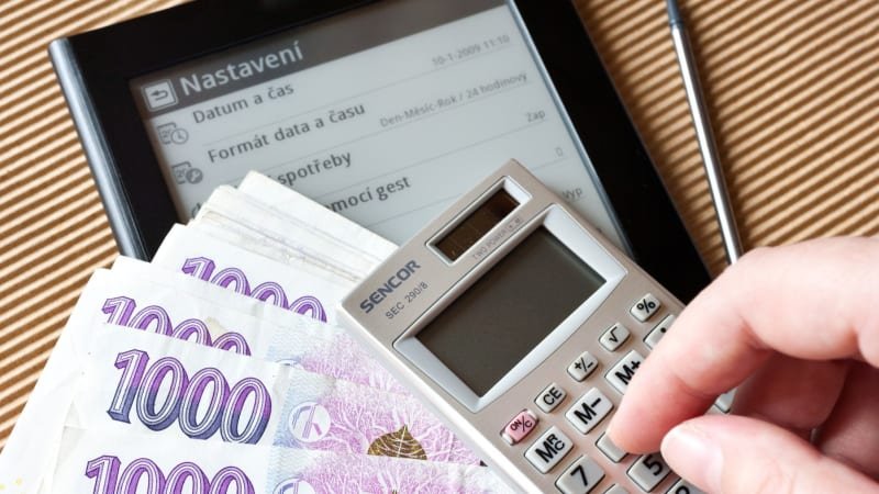 KALKULAČKA: Za elektřinu a plyn Češi ušetří. Podívejte se, kolik budete platit KALKULAČKA: Za elektřinu a plyn Češi ušetří. Podívejte se, kolik budete platit