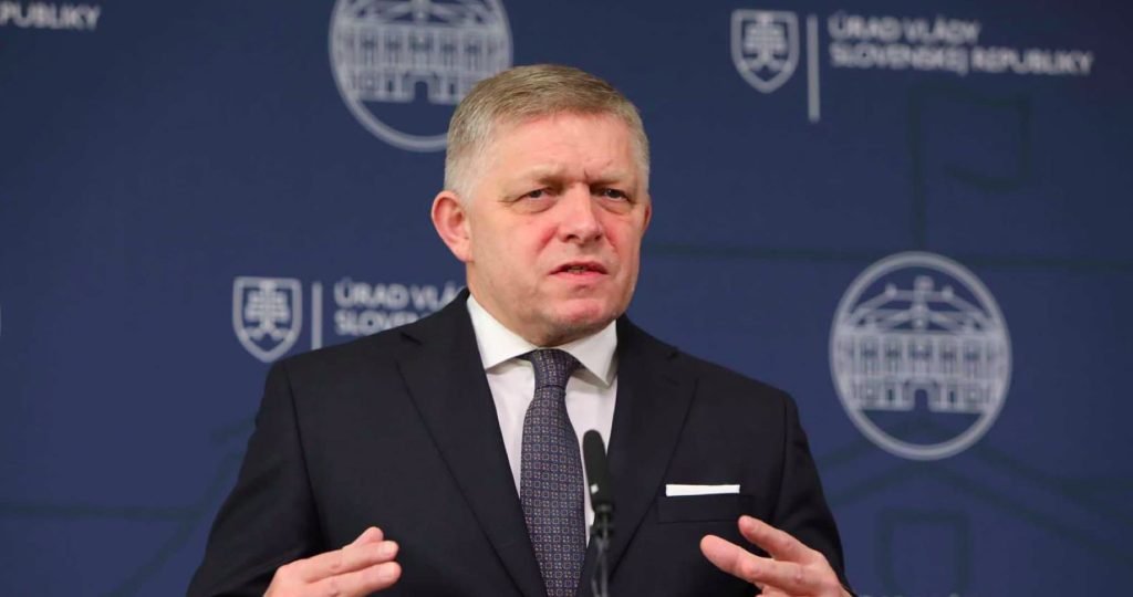 VIDEO: Robert Fico označil víťazstvo Donalda Trumpa v prezidentských voľbách za porážku progresívno-liberálnych myšlienok. VIDEO: Robert Fico označil víťazstvo Donalda Trumpa v prezidentských voľbách za porážku progresívno-liberálnych myšlienok.