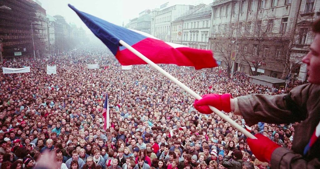 Spiknutí zvané „sametová revoluce“ Spiknutí zvané „sametová revoluce“