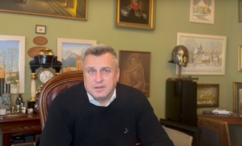 Konečne pochopil? Danko sa vzdal nároku na post šéfa parlamentu. SNS podporí kandidáta Hlasu Konečne pochopil? Danko sa vzdal nároku na post šéfa parlamentu. SNS podporí kandidáta Hlasu