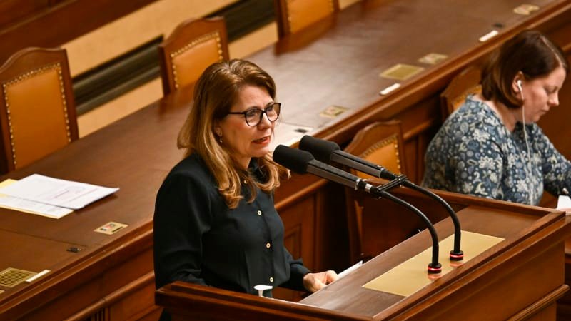Energy drinky jsou svinstvo, hájí zákaz Zajíčková. Poukazuje na obezitu i deprese u dětí Energy drinky jsou svinstvo, hájí zákaz Zajíčková. Poukazuje na obezitu i deprese u dětí