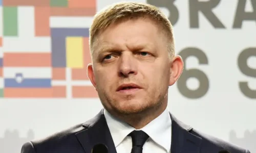 Slovenský premiér: Západ rozdelí Ukrajinu, ako rozdelil Československo v roku 1938