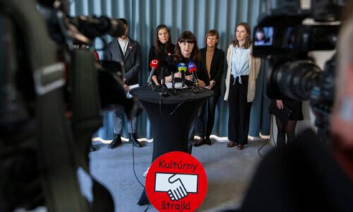 Slovenská kultúrna pochodeň vyvrcholí v Bratislave protestným pochodom, sprevádzať ho bude netradičný hudobný program – VIDEO