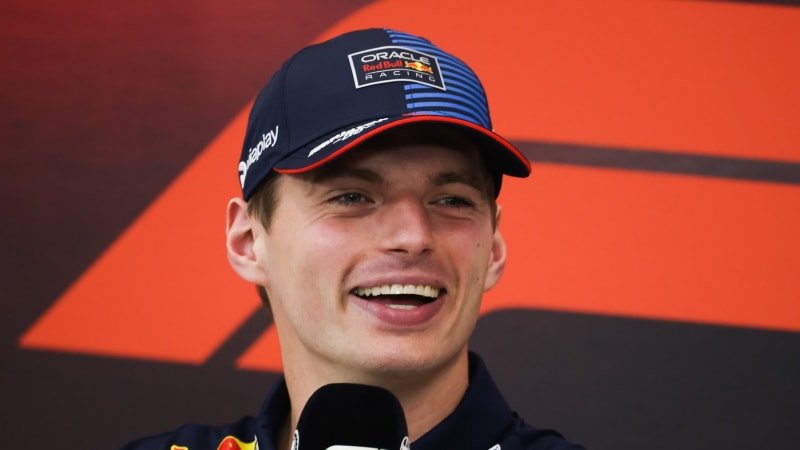 Verstappen bude otcem. Nemůžeme být šťastnější, napsal pilot formule 1 s partnerkou Piquetovou Verstappen bude otcem. Nemůžeme být šťastnější, napsal pilot formule 1 s partnerkou Piquetovou
