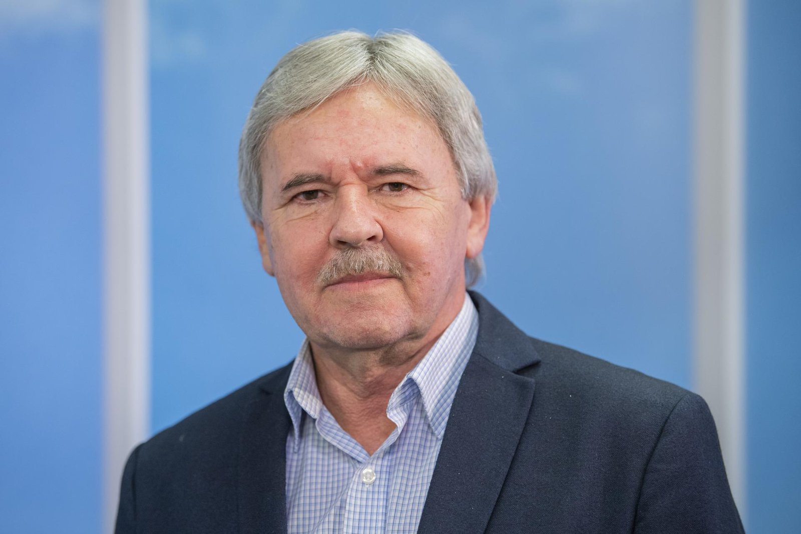 Sú tu signály, že sa koalícia blíži k dohode na voľbe predsedu parlamentu v rámci balíka riešení, tvrdí Hrabko Sú tu signály, že sa koalícia blíži k dohode na voľbe predsedu parlamentu v rámci balíka riešení, tvrdí Hrabko