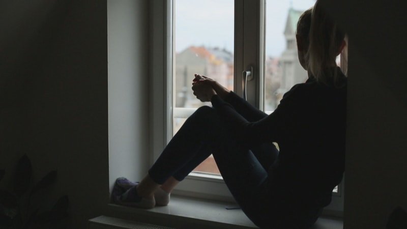 Vládu děsí duševní zdraví dětí: Roste počet sebevražd i sebepoškozování, chystá velké změny Vládu děsí duševní zdraví dětí: Roste počet sebevražd i sebepoškozování, chystá velké změny