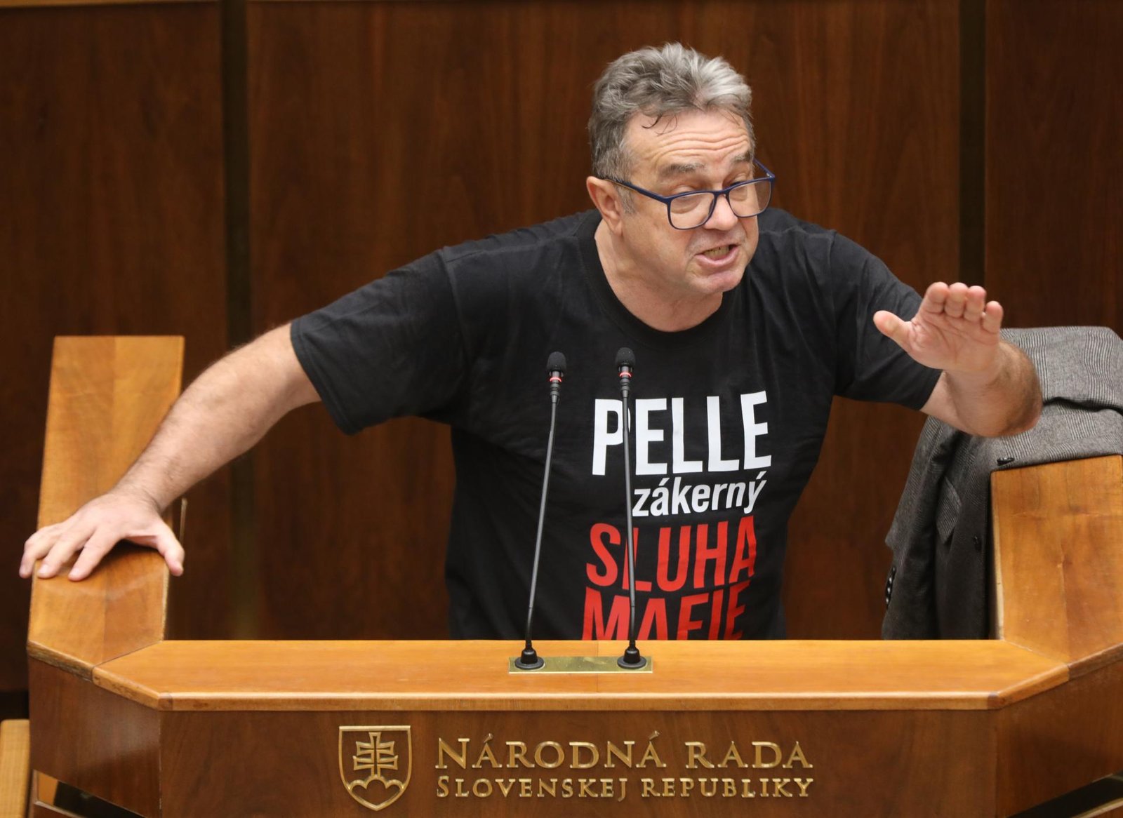 Hlas chce podať trestné oznámenie na Pročka. Dôvodom je incident s poslankyňou Puškárovou Hlas chce podať trestné oznámenie na Pročka. Dôvodom je incident s poslankyňou Puškárovou
