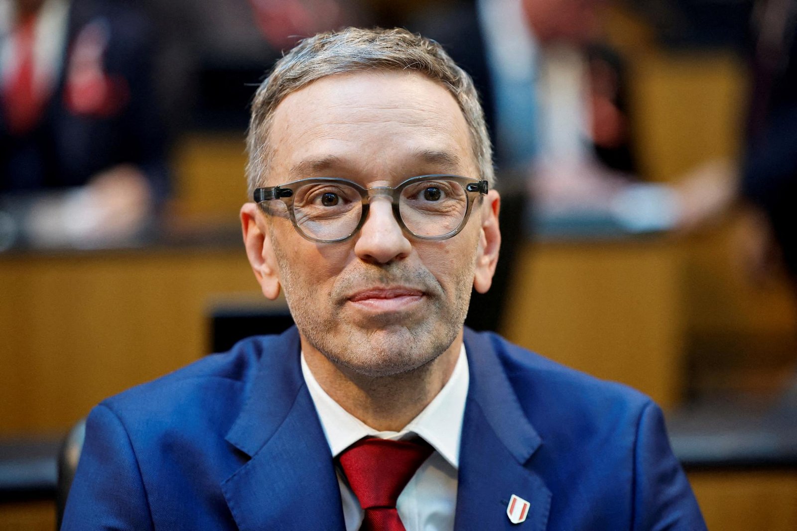 Rakúsky parlament zbavil imunity šéfa FPÖ Kickla za údajnú krivú výpoveď Rakúsky parlament zbavil imunity šéfa FPÖ Kickla za údajnú krivú výpoveď