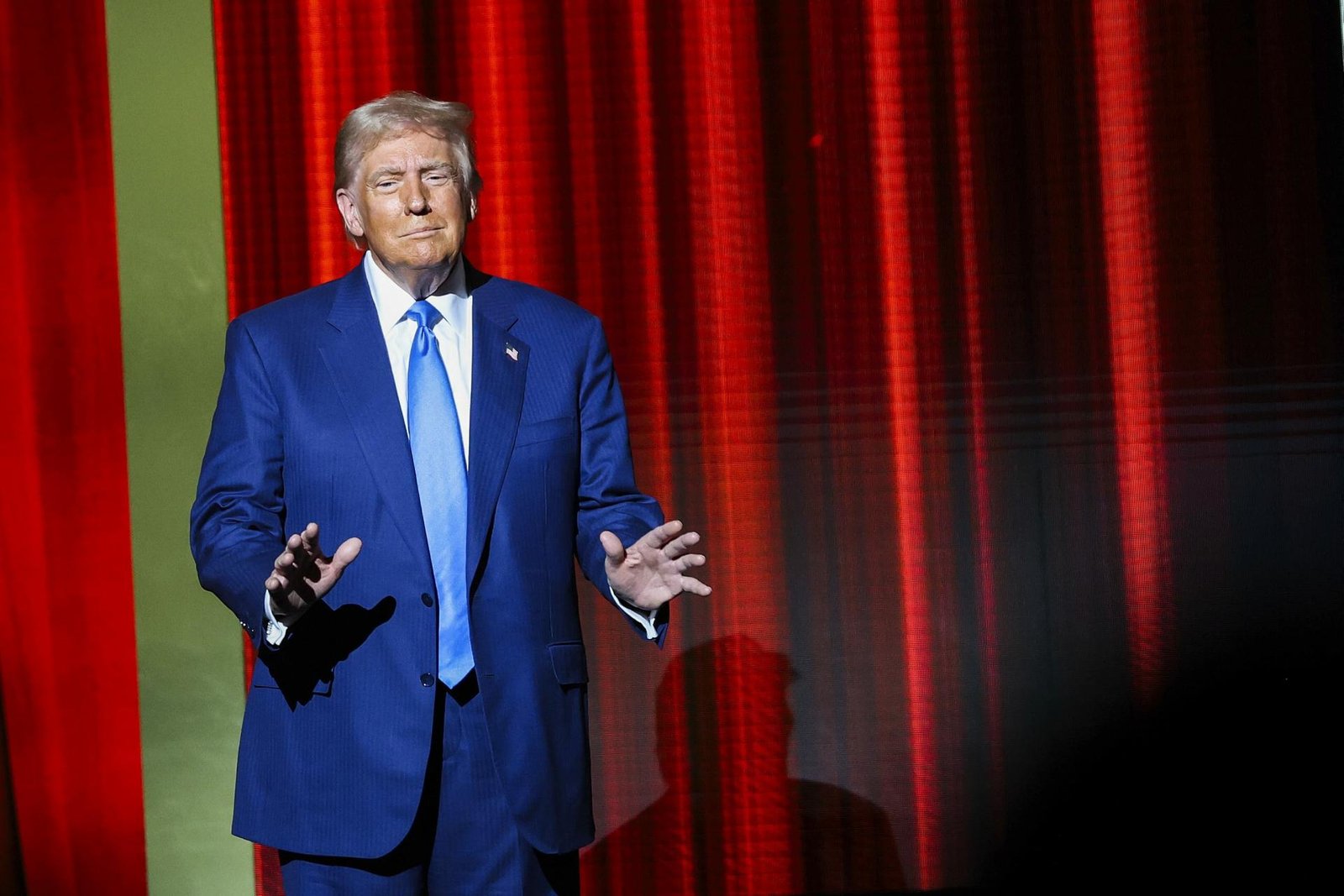 Trump oznámil mená budúcich šéfov imigračných a colných úradov Trump oznámil mená budúcich šéfov imigračných a colných úradov